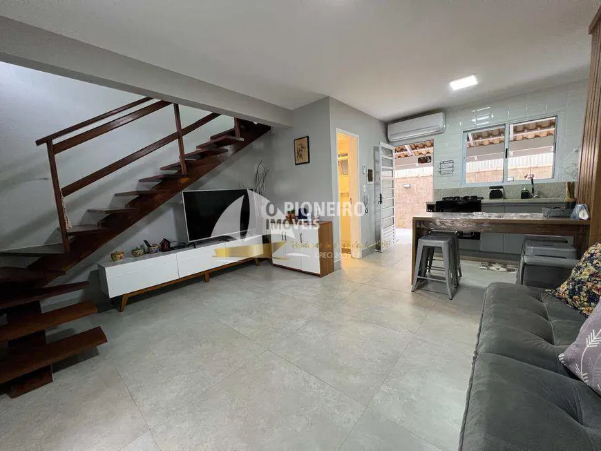 Foto 1 de Casa de Condomínio com 2 Quartos à venda, 71m² em São Lourenço, Bertioga
