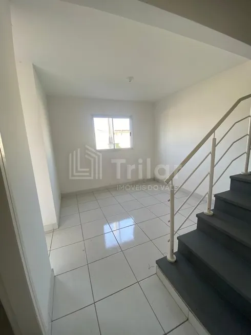 Foto 1 de Sobrado com 3 Quartos à venda, 70m² em Monte Castelo, São José dos Campos