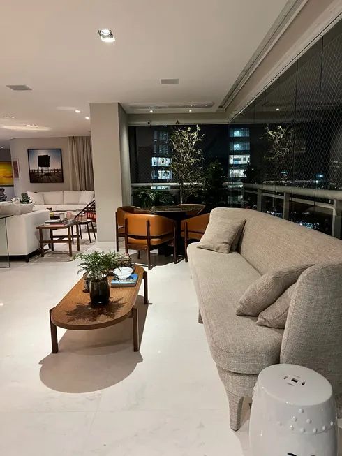 Foto 1 de Apartamento com 3 Quartos à venda, 332m² em Chacara Itaim , São Paulo