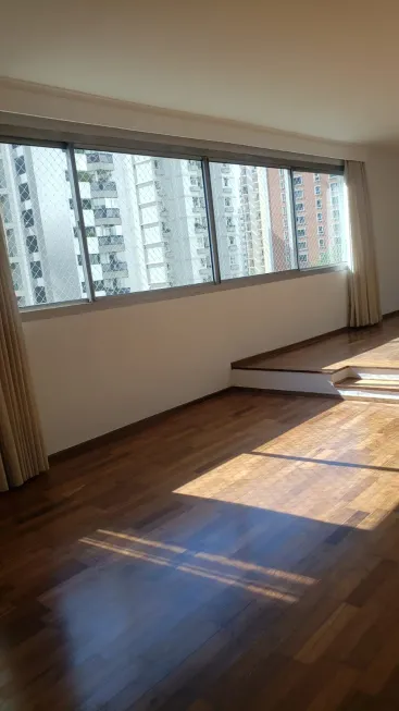 Foto 1 de Apartamento com 4 Quartos para venda ou aluguel, 170m² em Brooklin, São Paulo
