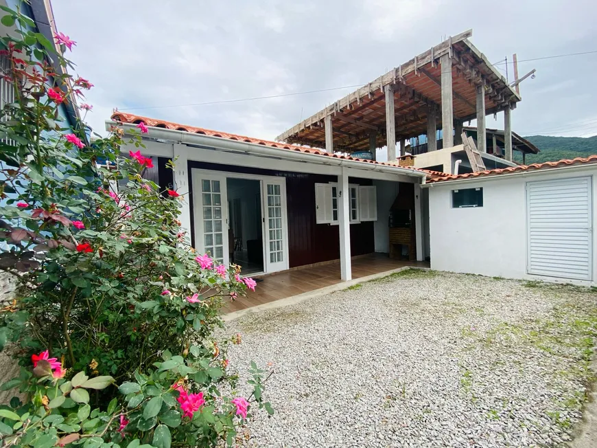 Foto 1 de Casa com 2 Quartos à venda, 48m² em Palmas do Arvoredo, Governador Celso Ramos