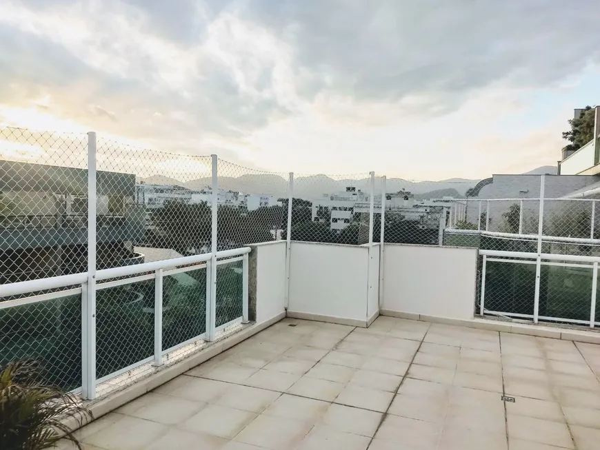 Foto 1 de Cobertura com 3 Quartos à venda, 145m² em Recreio Dos Bandeirantes, Rio de Janeiro