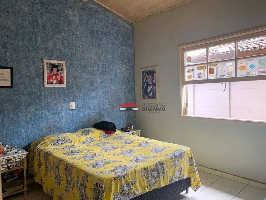 Foto 1 de Casa com 3 Quartos à venda, 250m² em Indaiá, Caraguatatuba
