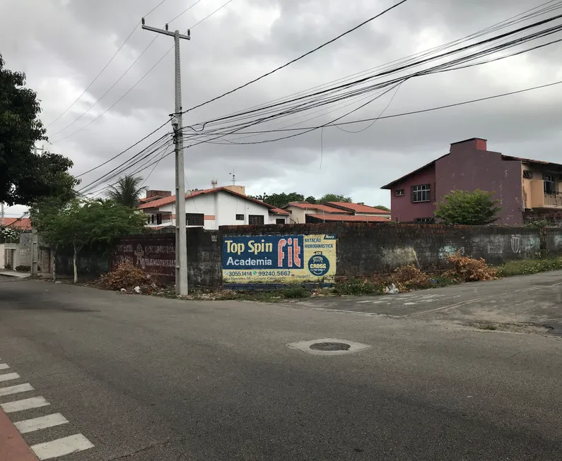 Foto 1 de Lote/Terreno para alugar, 780m² em Engenheiro Luciano Cavalcante, Fortaleza