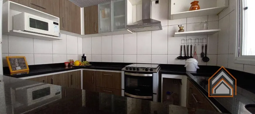 Foto 1 de Casa de Condomínio com 2 Quartos à venda, 46m² em Jardim Algarve, Alvorada