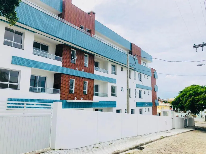 Foto 1 de Apartamento com 2 Quartos à venda, 72m² em Santinho, Florianópolis