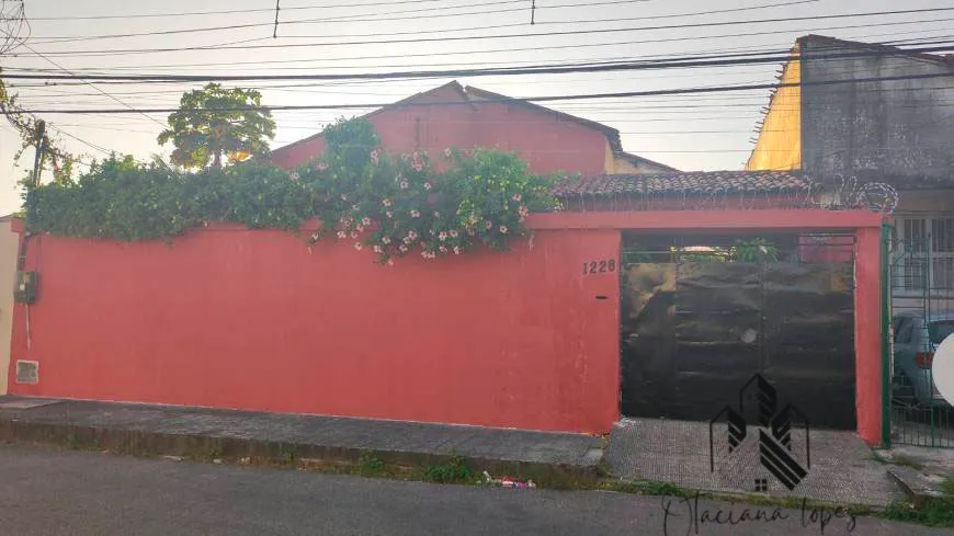 Foto 1 de Casa com 3 Quartos à venda, 167m² em Damas, Fortaleza