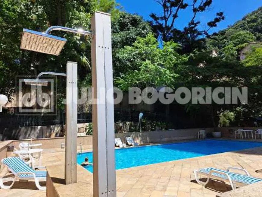 Foto 1 de Apartamento com 3 Quartos à venda, 90m² em Laranjeiras, Rio de Janeiro