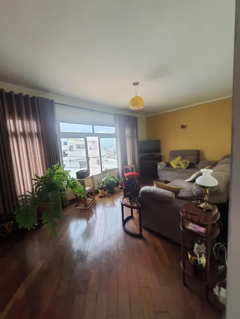 Foto 1 de Casa com 3 Quartos à venda, 180m² em Vila Leonor, São Paulo