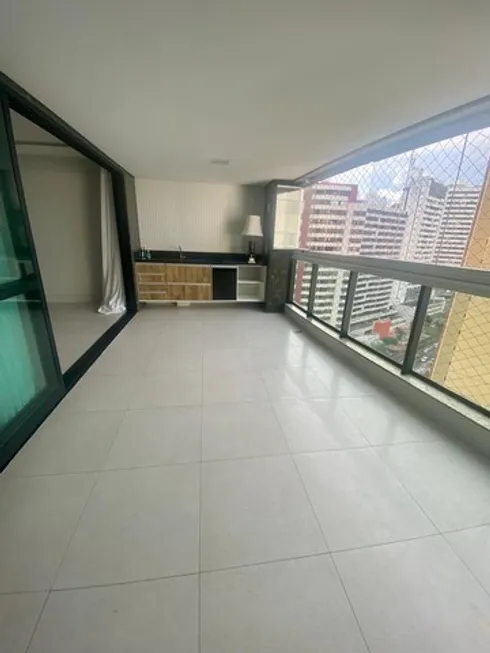 Foto 1 de Apartamento com 4 Quartos à venda, 183m² em Loteamento Aquarius, Salvador