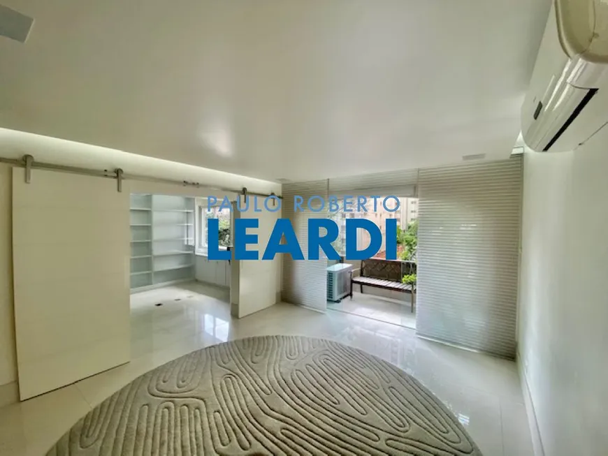 Foto 1 de Apartamento com 3 Quartos à venda, 176m² em Jardim Paulista, São Paulo
