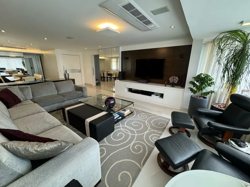 Foto 1 de Apartamento com 3 Quartos à venda, 149m² em Higienópolis, São Paulo