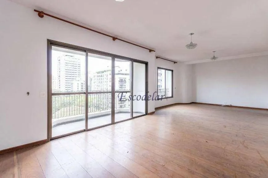 Foto 1 de Apartamento com 3 Quartos à venda, 142m² em Vila Nova Conceição, São Paulo