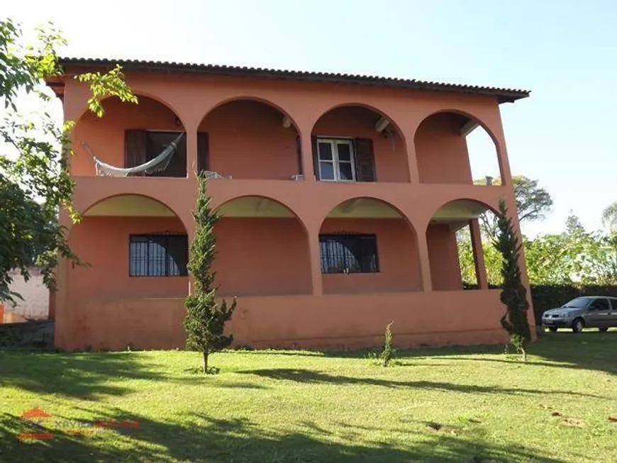 Foto 1 de Fazenda/Sítio com 2 Quartos à venda, 300m² em Chacara Santa Maria, Cotia