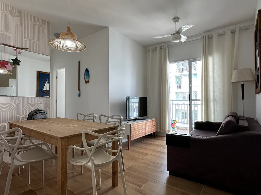 Foto 1 de Apartamento com 2 Quartos à venda, 53m² em Cidade Ocian, Praia Grande