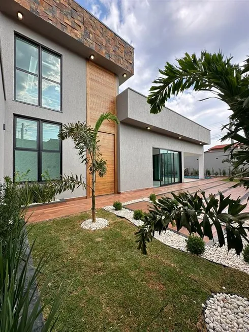 Foto 1 de Casa com 3 Quartos à venda, 165m² em Parque das Flores, Goiânia