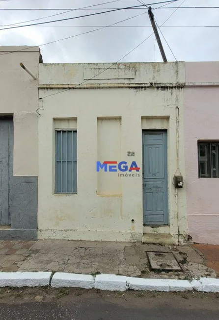 Foto 1 de Casa com 1 Quarto à venda, 53m² em Salesianos, Juazeiro do Norte