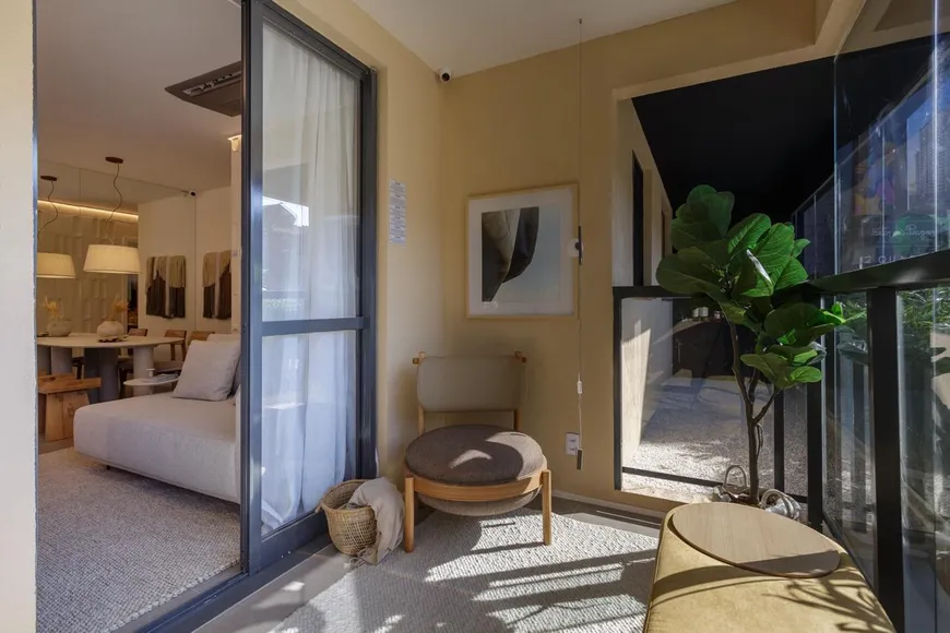 Foto 1 de Apartamento com 2 Quartos à venda, 45m² em Santo Cristo, Rio de Janeiro