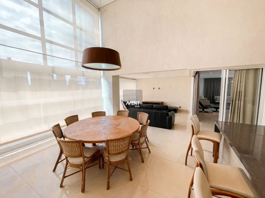 Foto 1 de Apartamento com 4 Quartos à venda, 242m² em Jardim Goiás, Goiânia