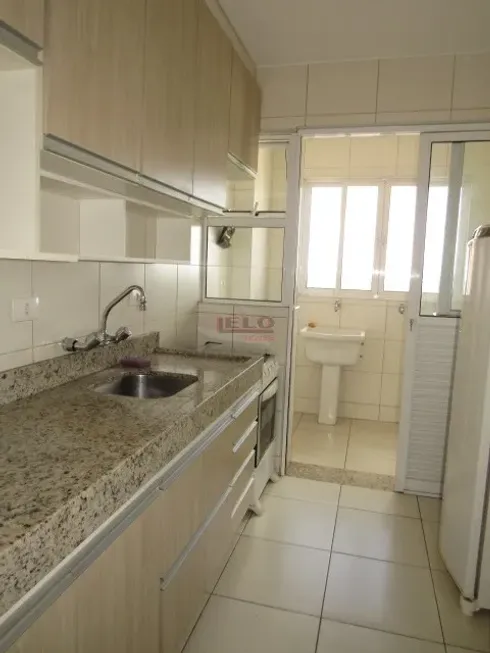 Foto 1 de Apartamento com 2 Quartos para alugar, 67m² em Zona 07, Maringá