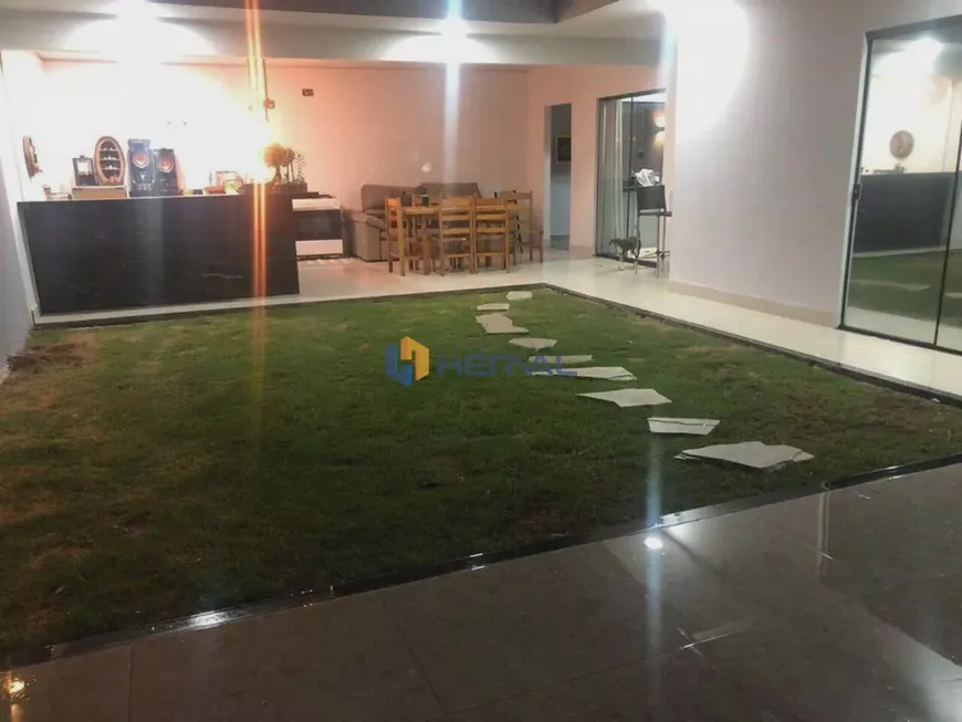 Foto 1 de Casa com 3 Quartos à venda, 160m² em Jardim Munique, Maringá