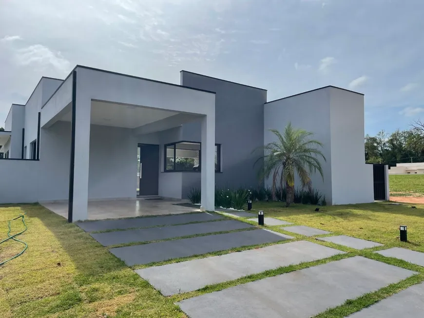 Foto 1 de Casa de Condomínio com 3 Quartos para venda ou aluguel, 169m² em Thermas De Santa Barbara, Águas de Santa Bárbara