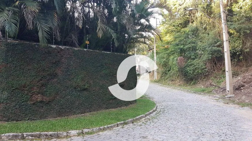 Foto 1 de Lote/Terreno à venda, 1000m² em Pendotiba, Niterói