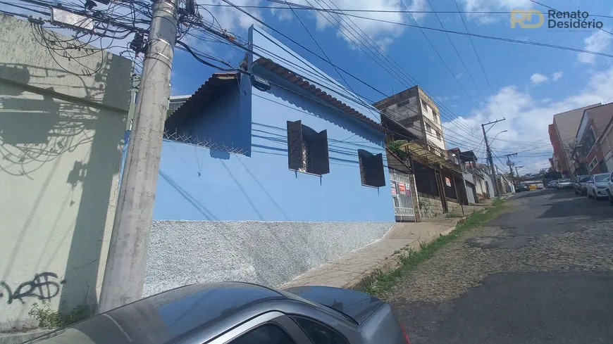 Foto 1 de Casa com 5 Quartos à venda, 175m² em Floresta, Belo Horizonte