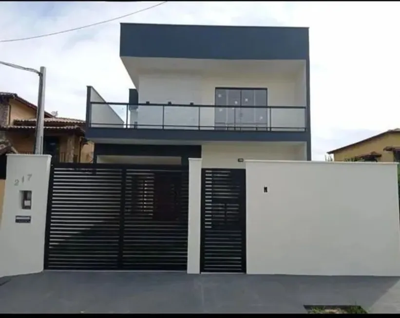 Foto 1 de Casa de Condomínio com 4 Quartos à venda, 236m² em Itaipu, Niterói