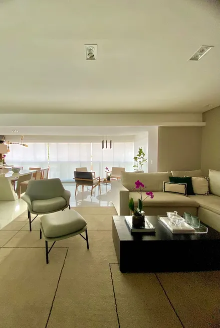 Foto 1 de Apartamento com 3 Quartos à venda, 130m² em Vila Gertrudes, São Paulo
