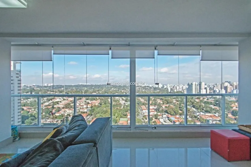 Foto 1 de Apartamento com 2 Quartos para venda ou aluguel, 130m² em Campo Belo, São Paulo