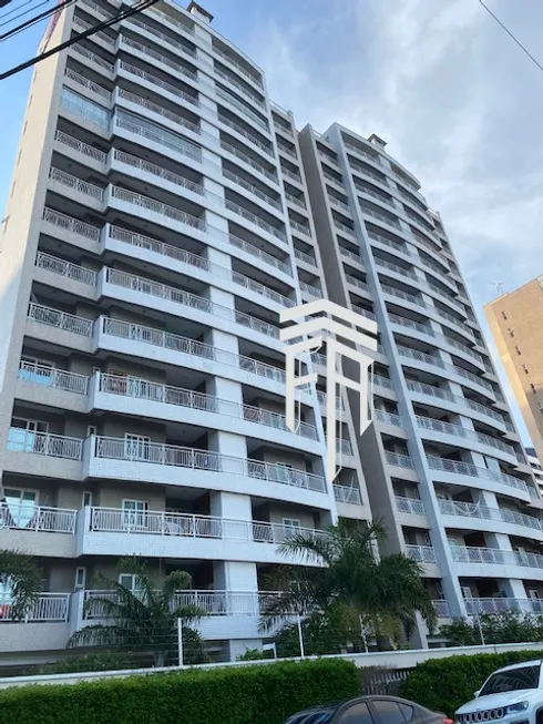 Foto 1 de Apartamento com 3 Quartos à venda, 147m² em Guararapes, Fortaleza