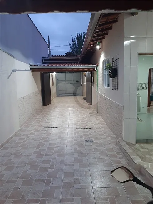 Foto 1 de Casa com 2 Quartos à venda, 90m² em Cezar de Souza, Mogi das Cruzes