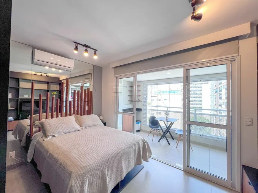 Foto 1 de Apartamento com 1 Quarto à venda, 29m² em Campo Belo, São Paulo
