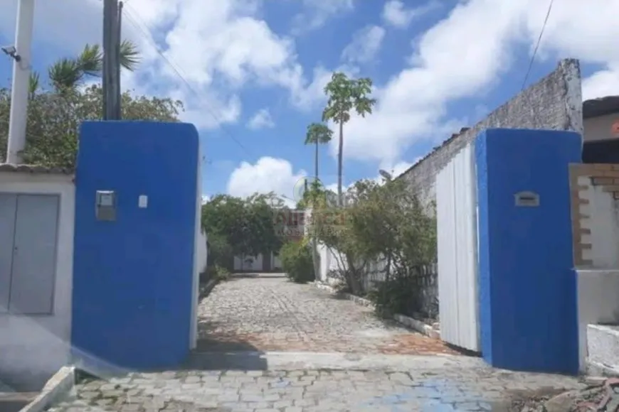 Foto 1 de Casa com 8 Quartos à venda, 327m² em Pirangi do Norte, Parnamirim