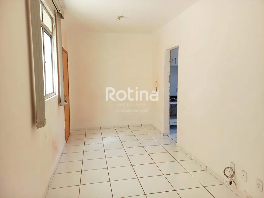 Foto 1 de Apartamento com 3 Quartos à venda, 65m² em Cazeca, Uberlândia