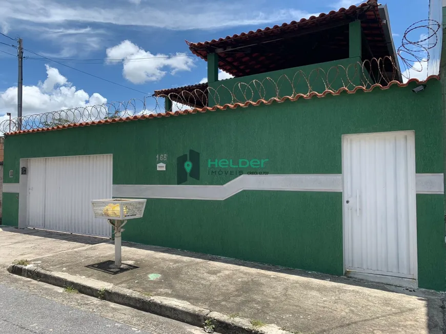 Foto 1 de Casa com 4 Quartos à venda, 200m² em Vila Cristina, Betim