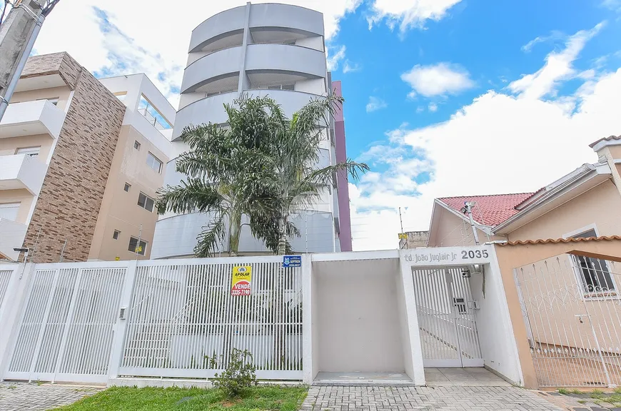 Foto 1 de Apartamento com 2 Quartos à venda, 46m² em Rebouças, Curitiba