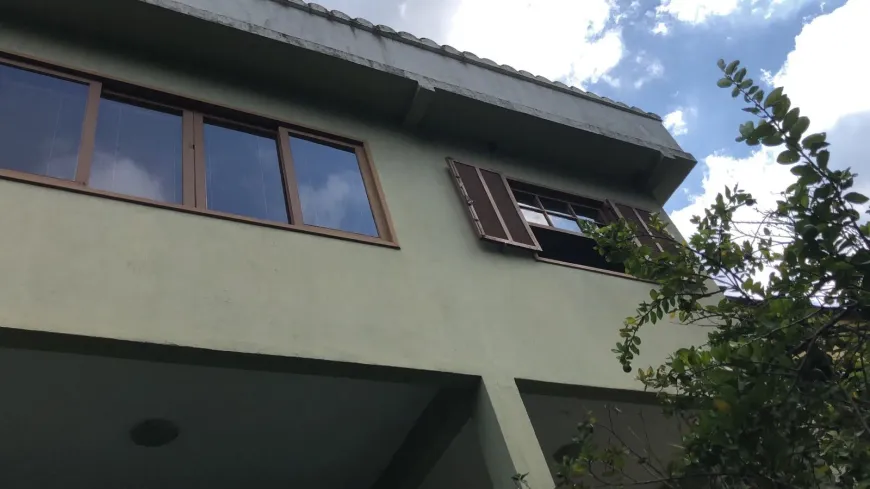 Foto 1 de Casa com 3 Quartos à venda, 160m² em Araras, Petrópolis