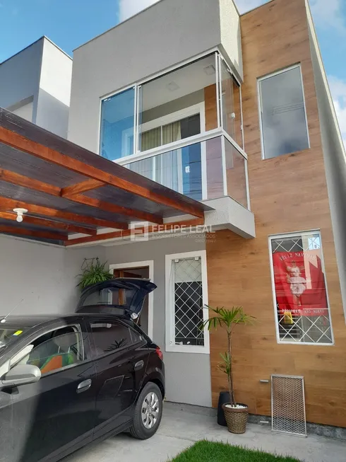 Foto 1 de Sobrado com 2 Quartos à venda, 80m² em São João do Rio Vermelho, Florianópolis