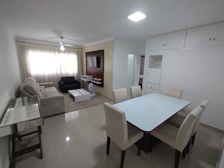 Foto 1 de Apartamento com 2 Quartos para alugar, 80m² em Pitangueiras, Guarujá