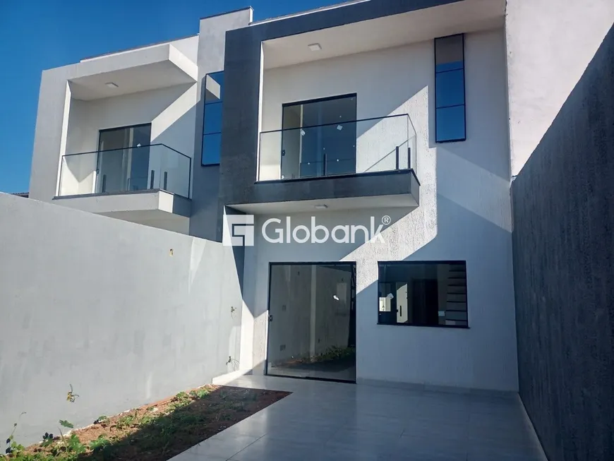 Foto 1 de Casa com 3 Quartos à venda, 133m² em Planalto, Montes Claros
