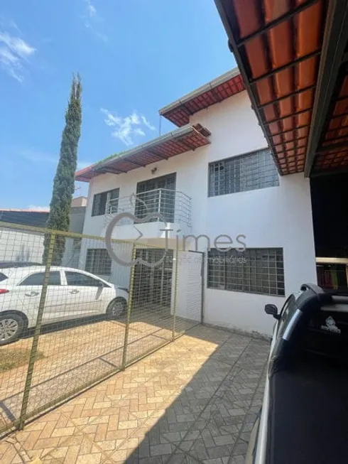 Foto 1 de Casa com 5 Quartos à venda, 271m² em Residencial Vale do Araguaia , Goiânia