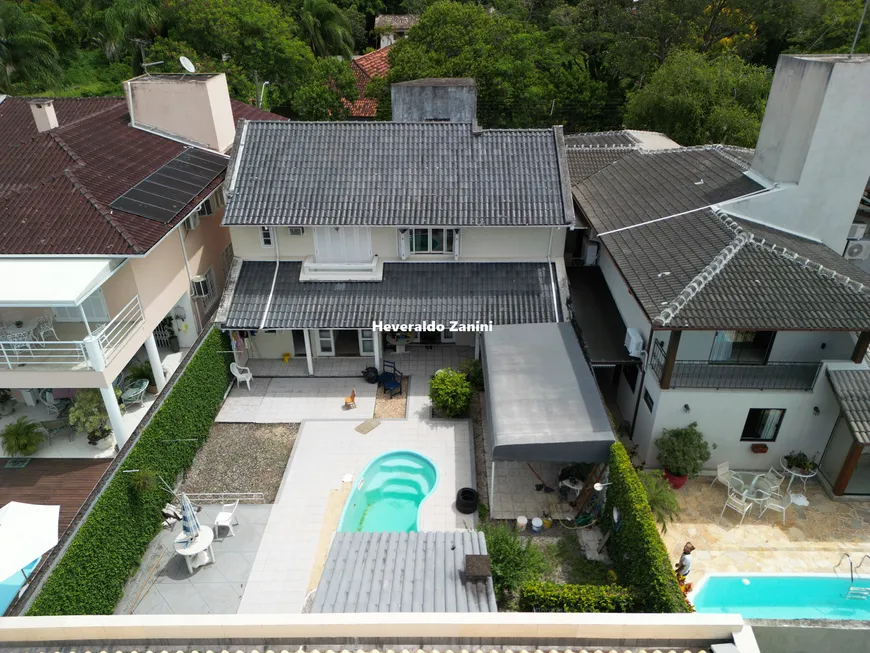 Foto 1 de Casa com 4 Quartos à venda, 220m² em Santa Mônica, Florianópolis