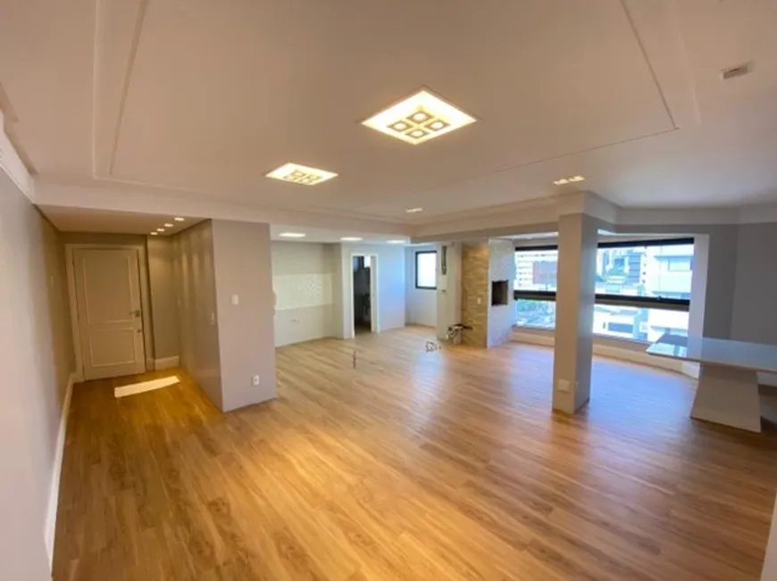 Foto 1 de Apartamento com 4 Quartos à venda, 160m² em Centro, Criciúma