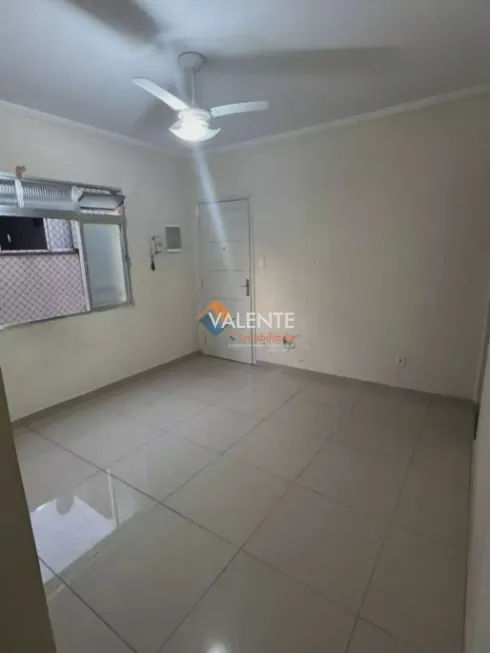 Foto 1 de Apartamento com 2 Quartos à venda, 54m² em Itararé, São Vicente