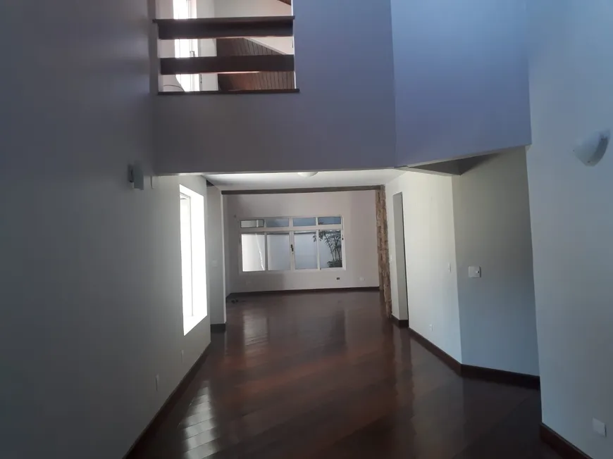 Foto 1 de Sobrado com 3 Quartos para alugar, 420m² em Vila Cruzeiro, São Paulo