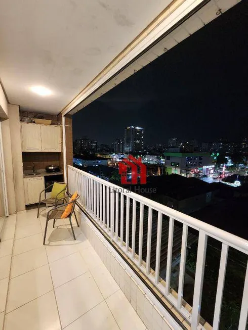 Foto 1 de Apartamento com 2 Quartos à venda, 68m² em Encruzilhada, Santos