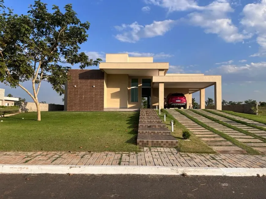 Foto 1 de Casa de Condomínio com 3 Quartos à venda, 300m² em , Hidrolândia