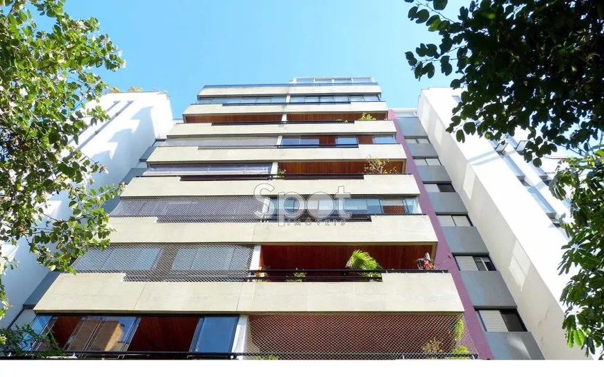 Foto 1 de Apartamento com 3 Quartos à venda, 135m² em Real Parque, São Paulo
